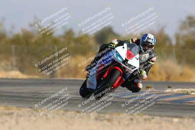 media/Jan-14-2024-SoCal Trackdays (Sun) [[2e55ec21a6]]/Turn 2 (1025am)/